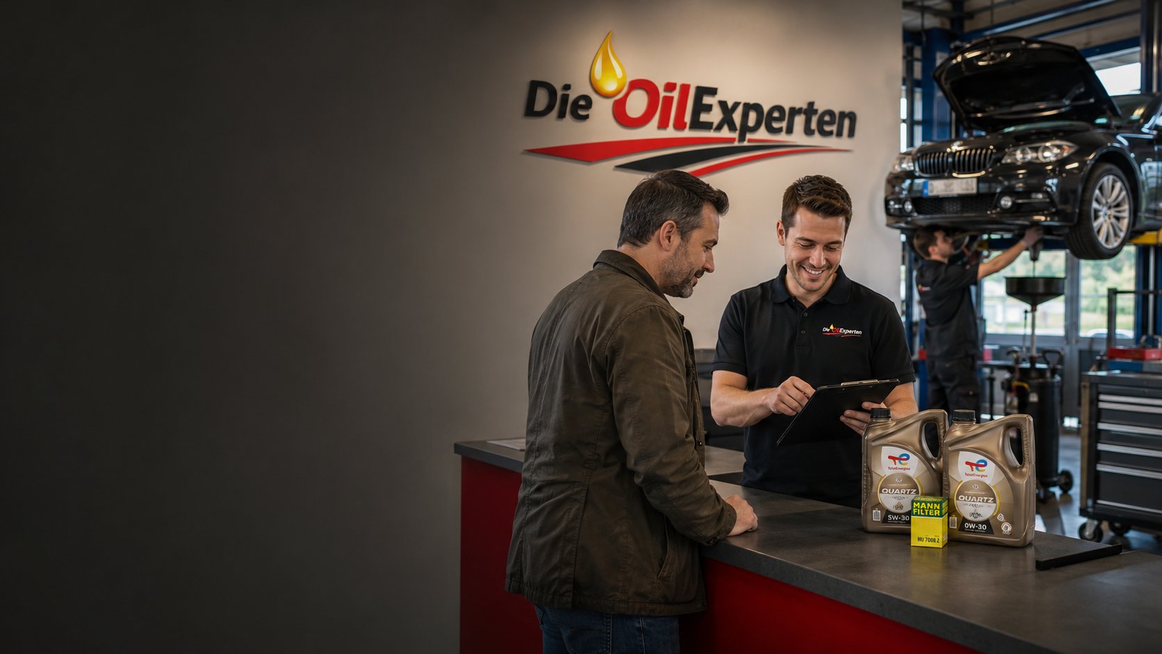 Die Oilexperten – Theke mit TotalEnergies Quartz Motoröl am Standort Allendorf (Eder)